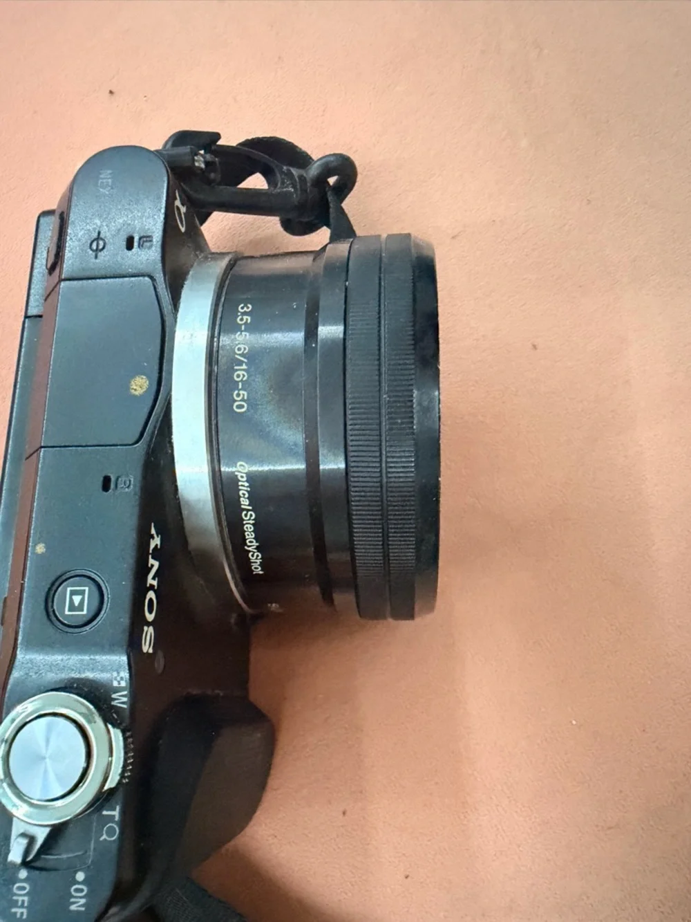 Sony 16-50mm OSS Lens